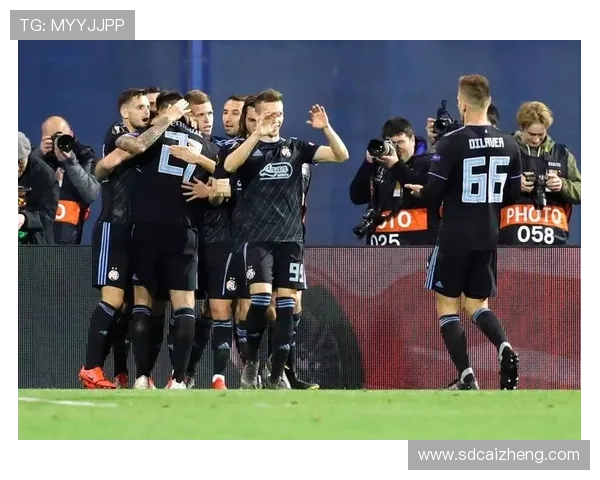 梅赫伦边路进攻表现稳健，战术执行持续提升