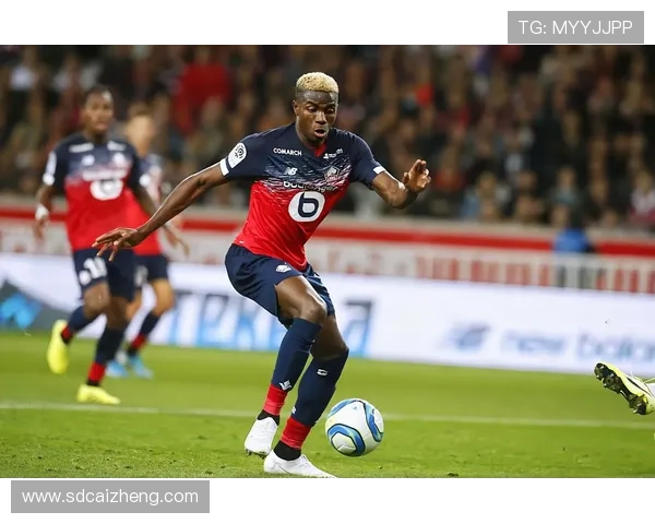 奥斯梅恩压迫能力解析：前场逼抢如何强化整体体系