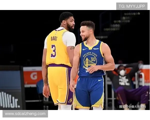 杰·伦·杰克逊二世通过精准挡拆拉开防守提升三分命中率